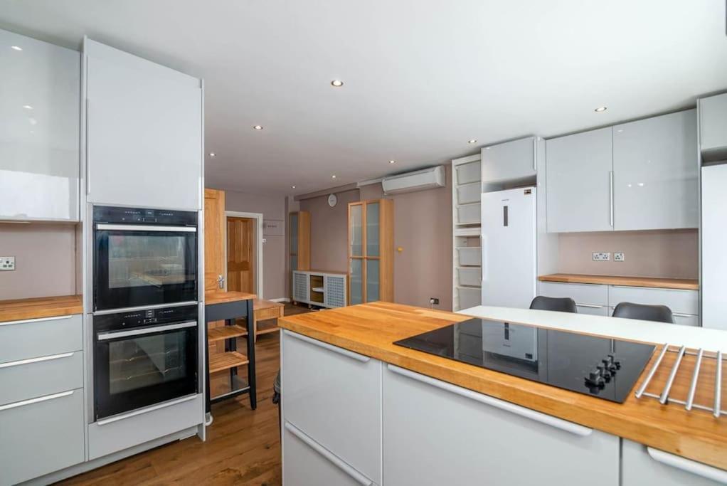 Luxury Apartment Located Near Marble Arch & Baker Street London Exterior photo